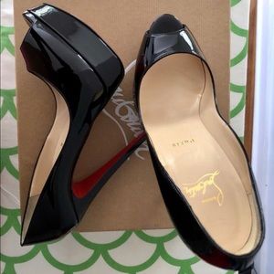 Christian Louboutin “Lady Peep” Open Toe Pump 40